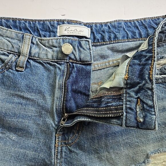 KanCan Shorts Cutoff Womens 26 Distressed Mediu Wash Denim High Rise Frayed 26x4 - Picture 2 of 9